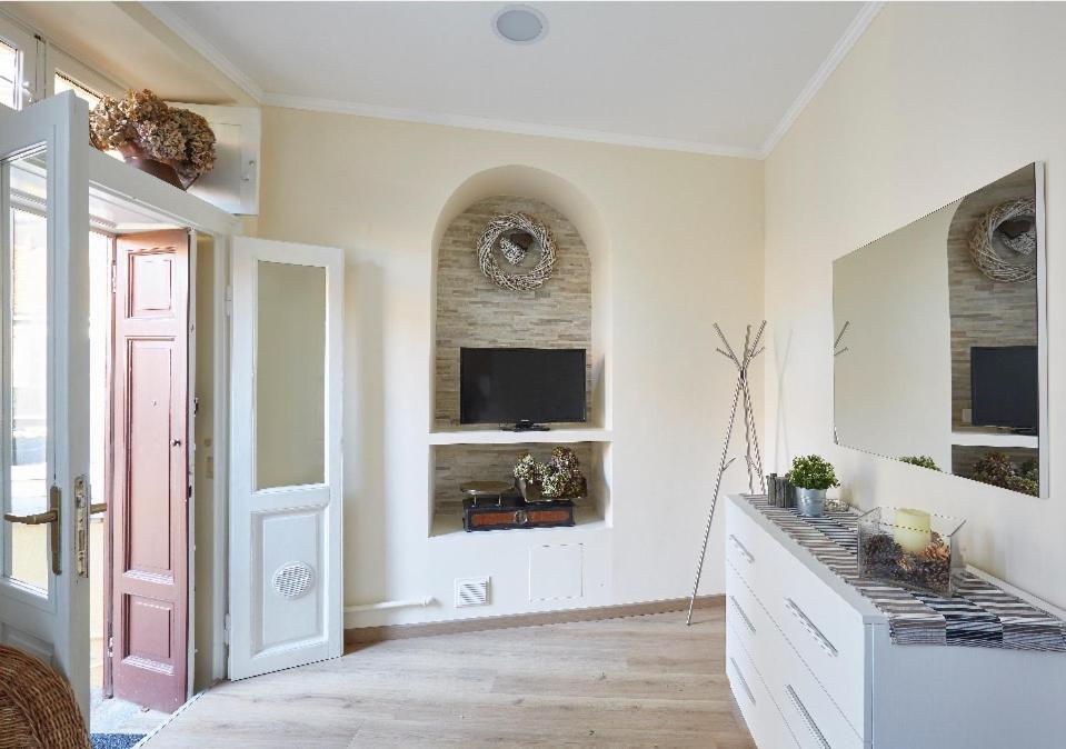 Beautiful Bohemian Apartment In Center Conditioned Air Como Exteriör bild